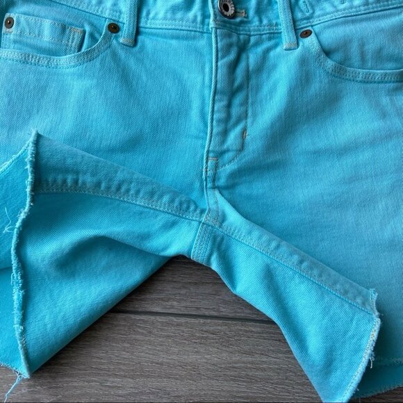 Madewell Raw Hem Denim Blue Shorts - Picture 4 of 16